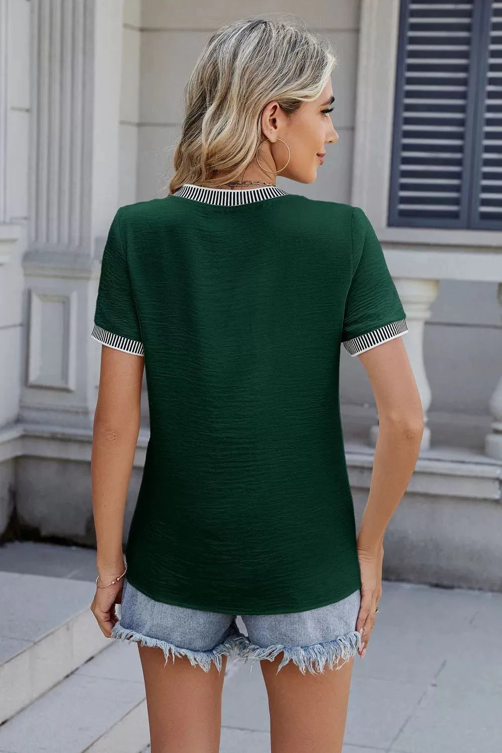 Contrast Trim Round Neck Short Sleeve T-shirt (10)