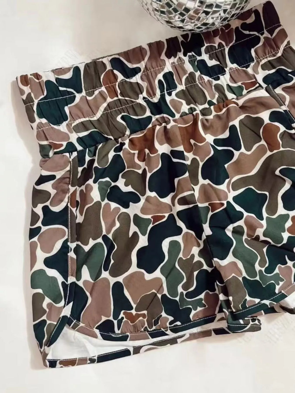 Camo Print Elastic Waist Shorts (4)