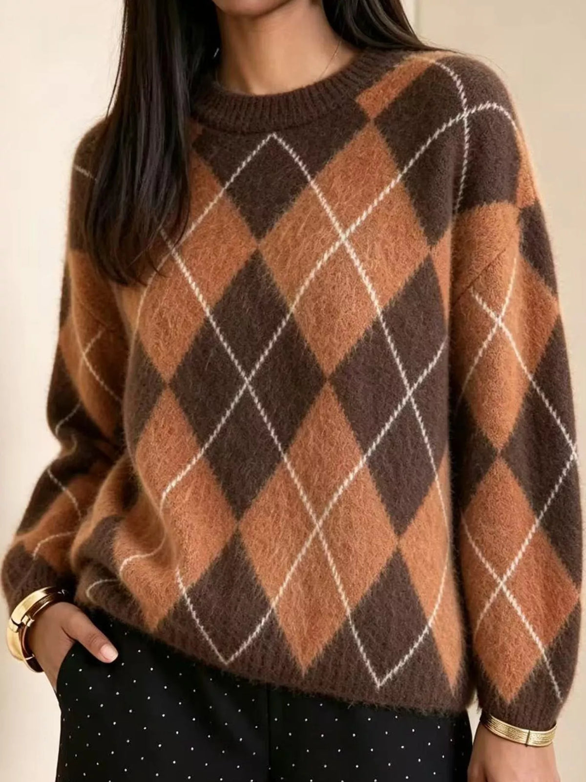 Argyle Pattern Fuzzy Knit Sweater (3)