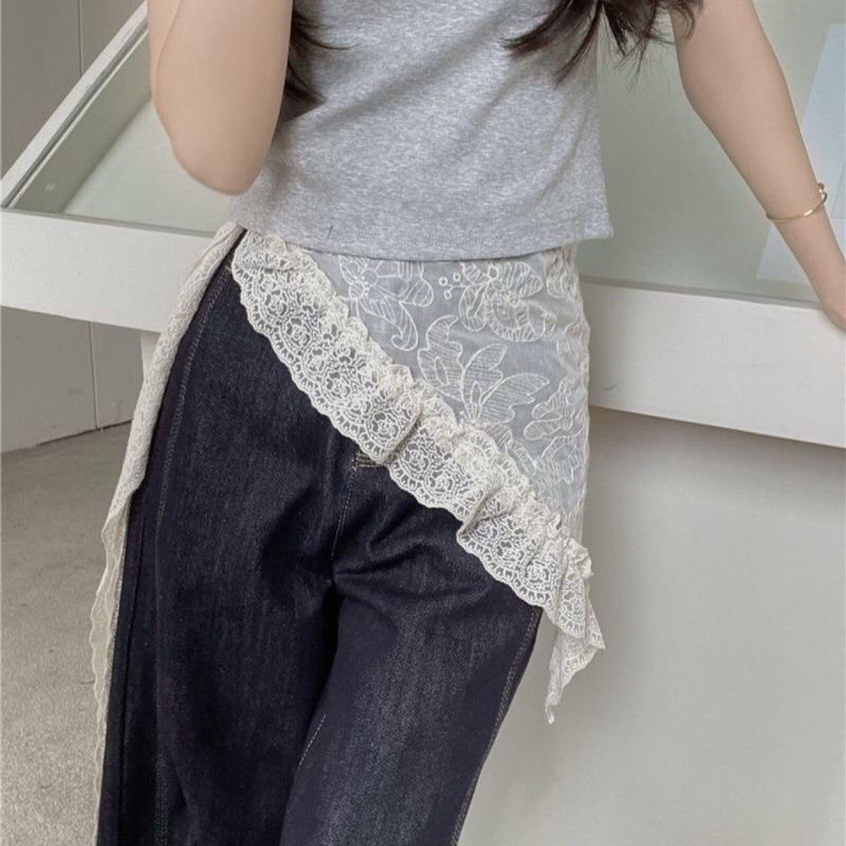 Retro Lace-trimmed Midi Skirt photo 3
