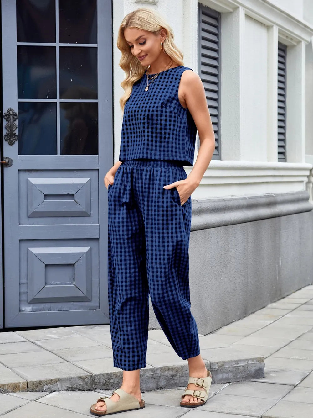 Plaid Sleeveless Top Pants Set (2)