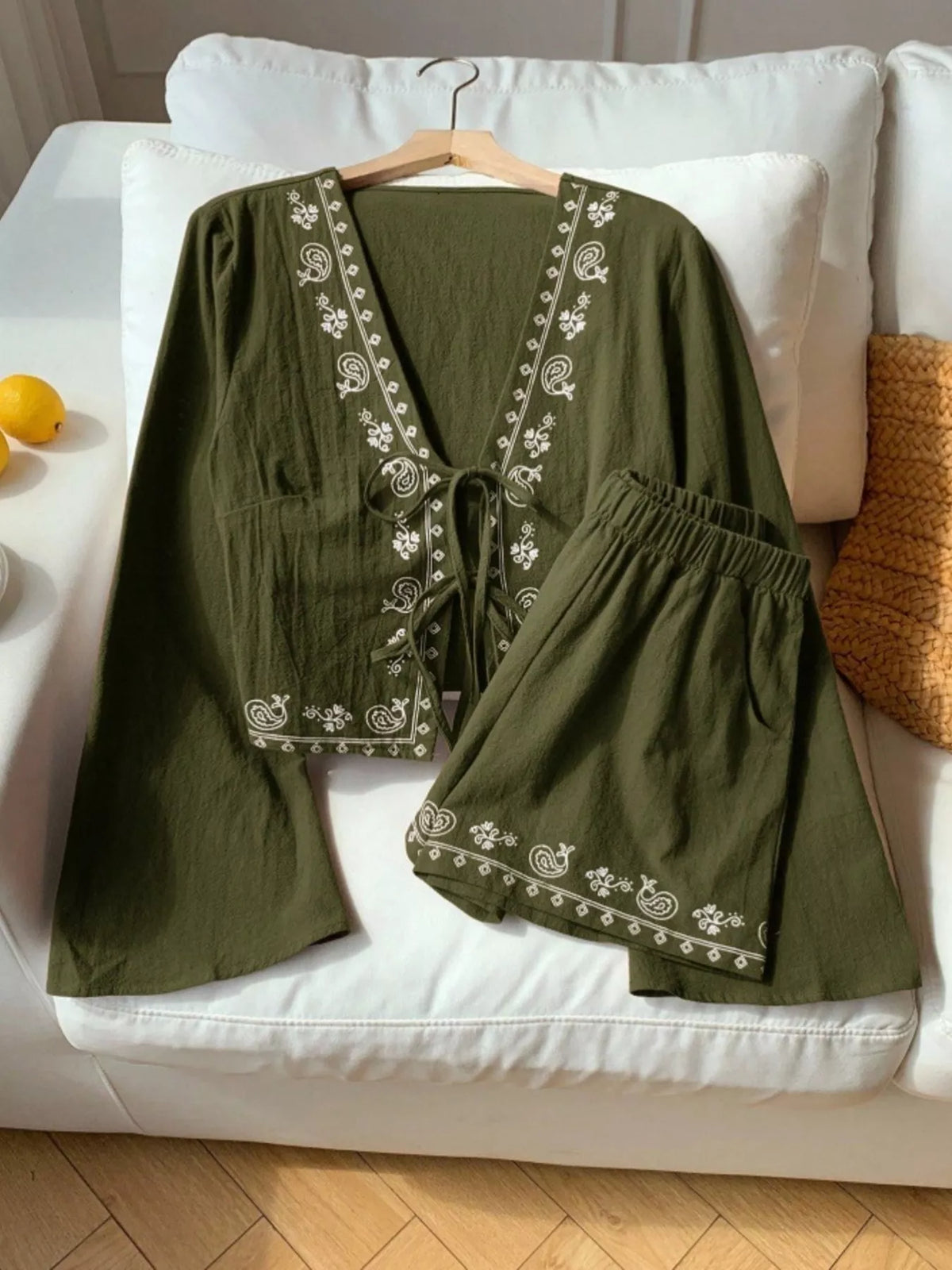 Embroidered Tie-front Top Shorts Set (4)
