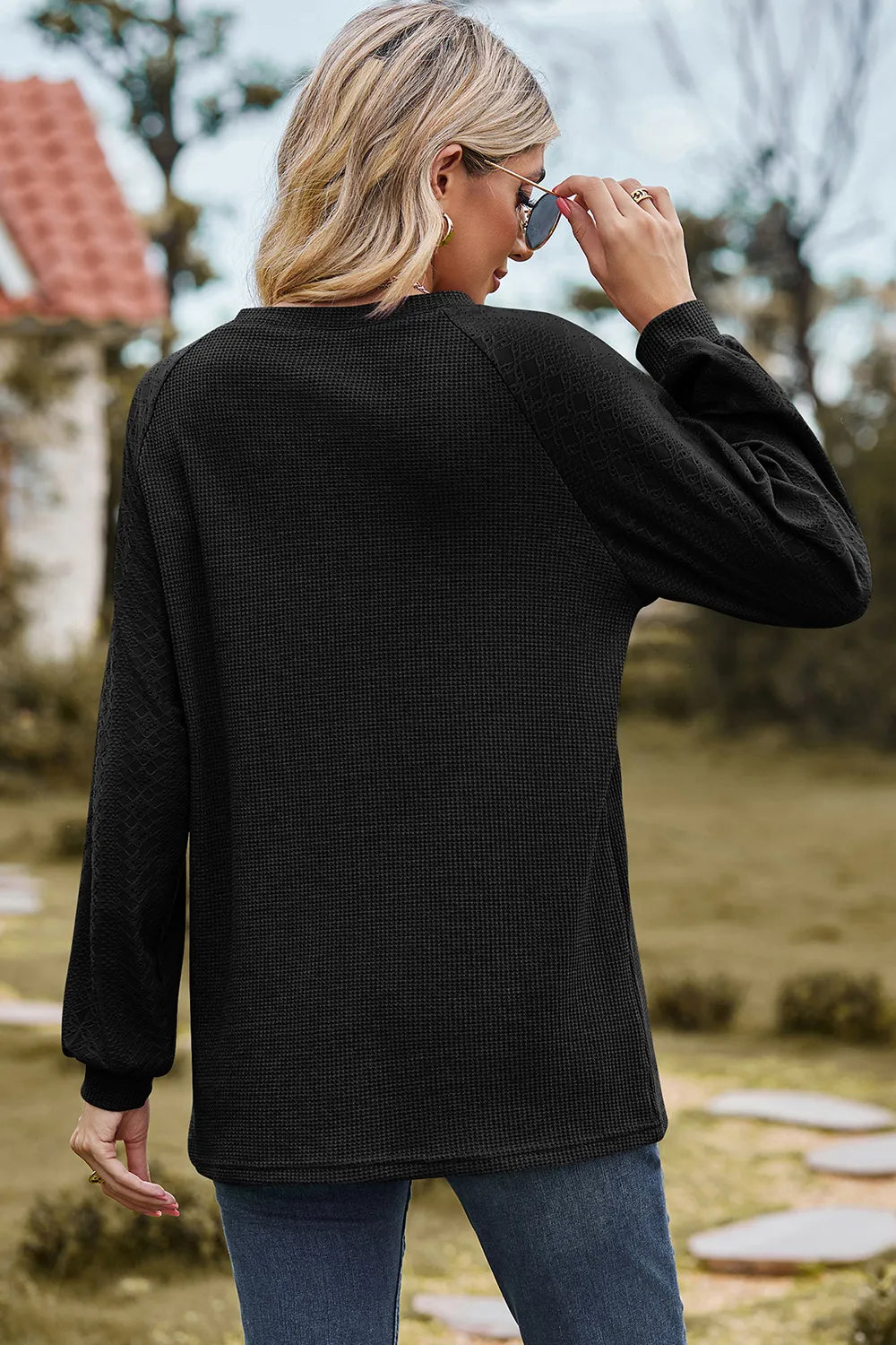 Eyelet Round Neck Long Sleeve T-shirt (9)
