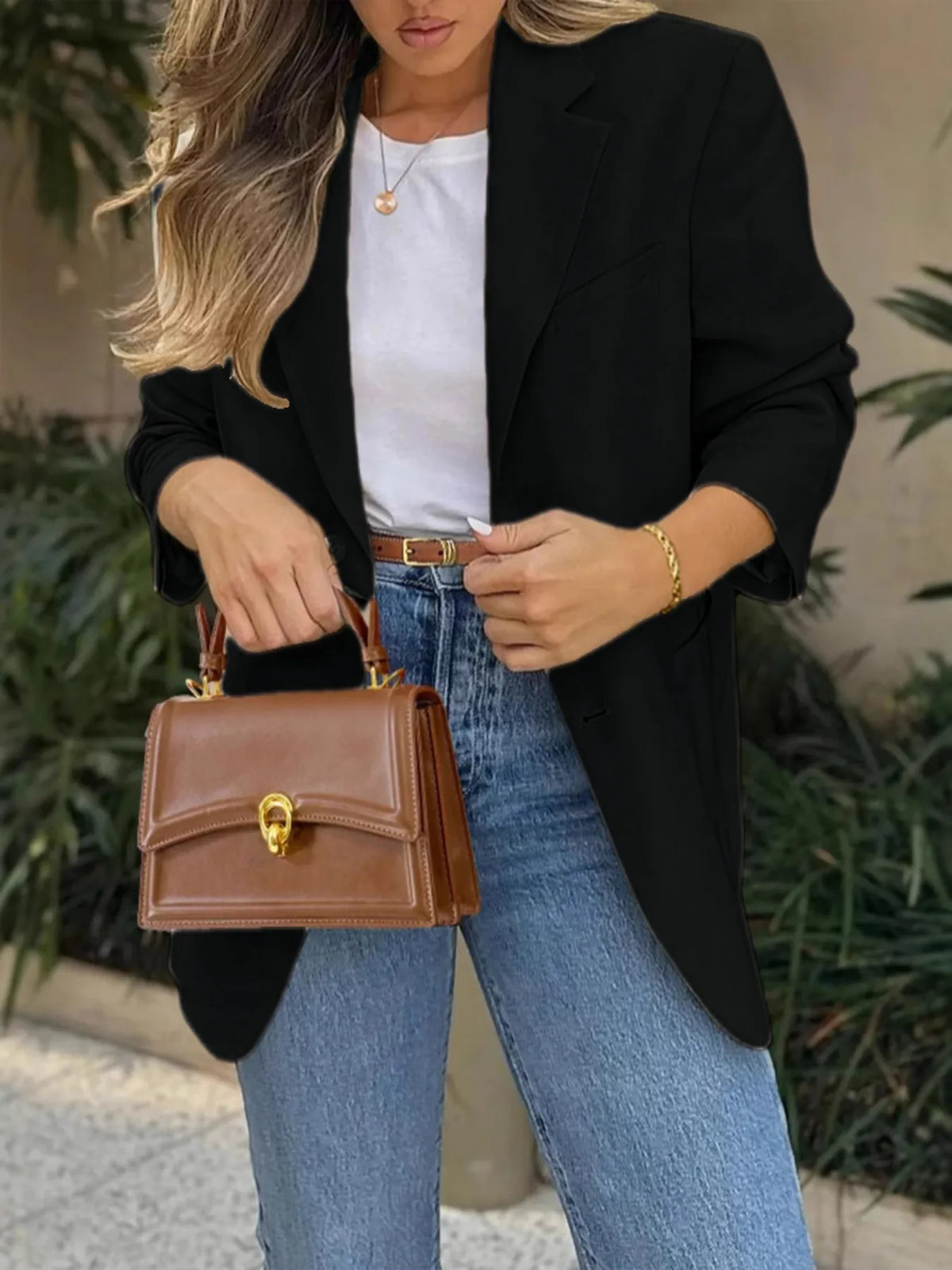 Pocketed Lapel Collar Long Sleeve Blazer (7)