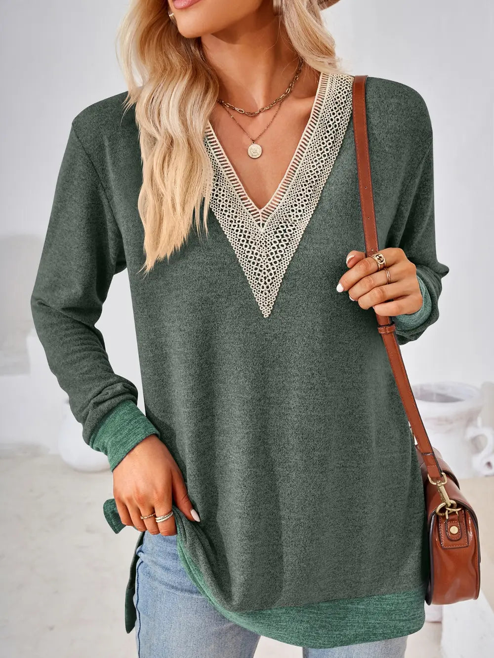 Crochet Contrast V-neck Long Sleeve Slit T-shirt (10)