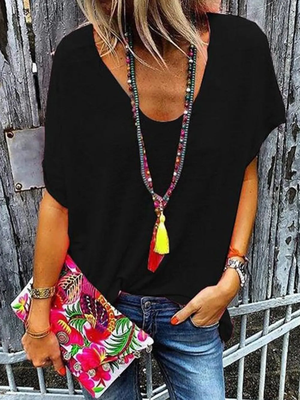 Full Size Scoop Neck Short Sleeve T-shirt (4)