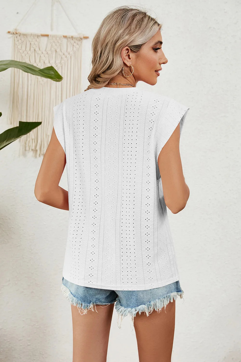 Eyelet Round Neck Tank (6)