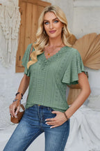 Eyelet Applique V-neck Cap Sleeve T-shirt (22)