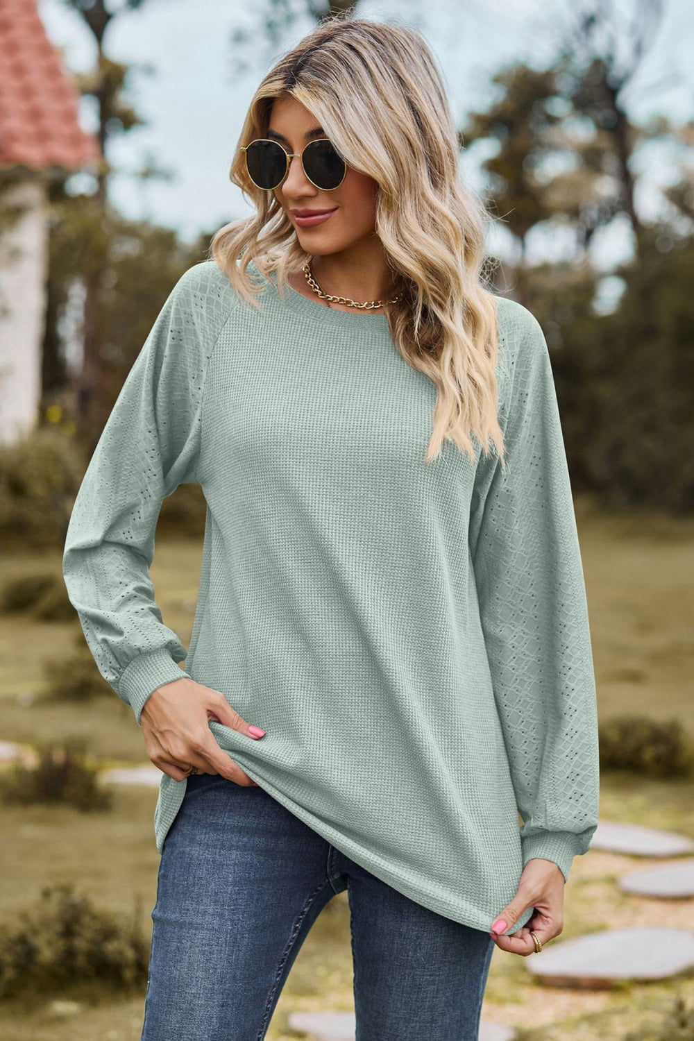 Round Neck Raglan Sleeve Sweatshirt (2)
