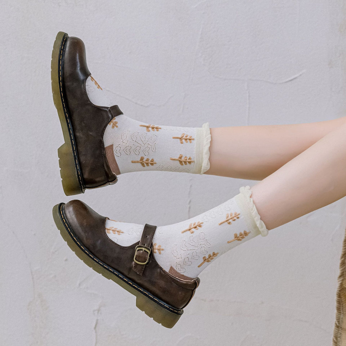 Cute Lace Rhombus Preppy Stockings photo 2