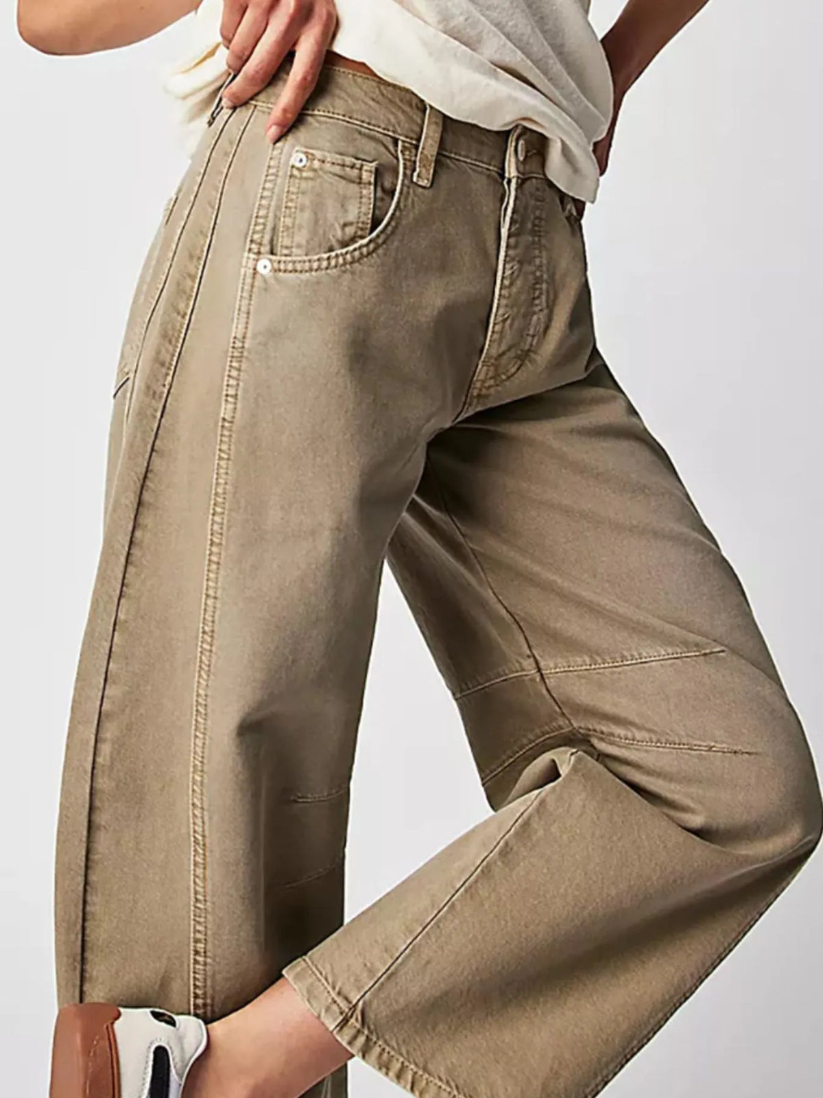 Wide Leg Relaxed Fit Jeans (3)