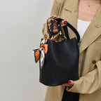 Shoulder Crossbody Casual High-end Commuter Tote Bag photo 2