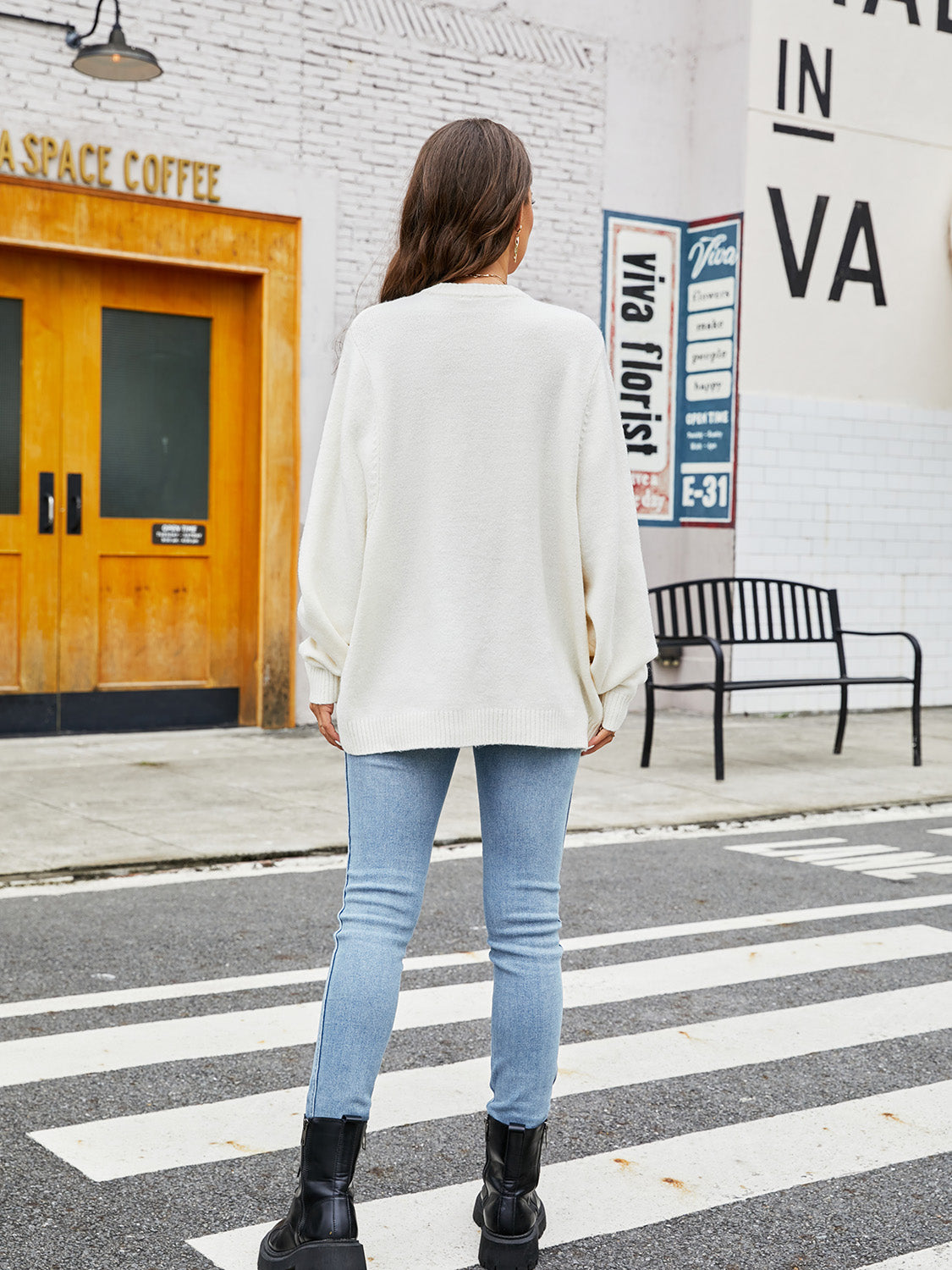 Round Neck Ribbed Trim Sweater (12)