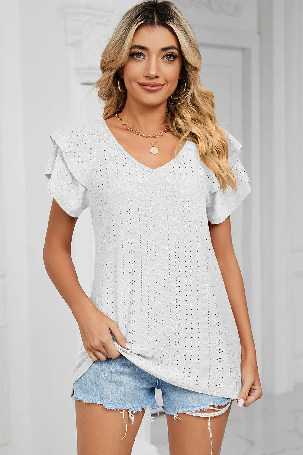 Eyelet V-neck Short Sleeve T-shirt (4)