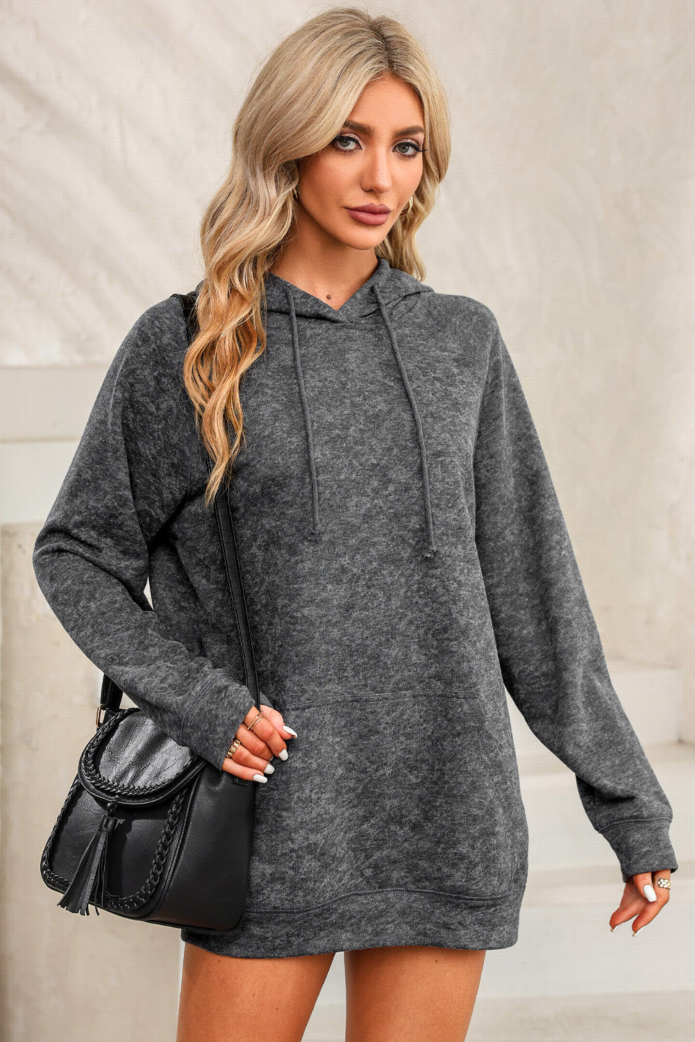 Long Sleeve Front Pocket Hoodie (3)