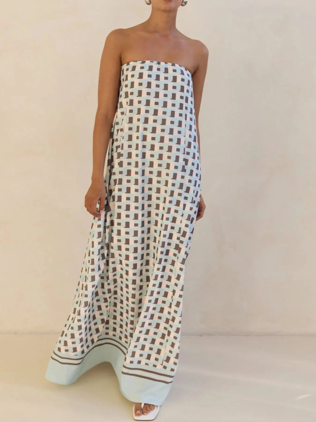 Smocked Printed Tube Maxi Dress (11)