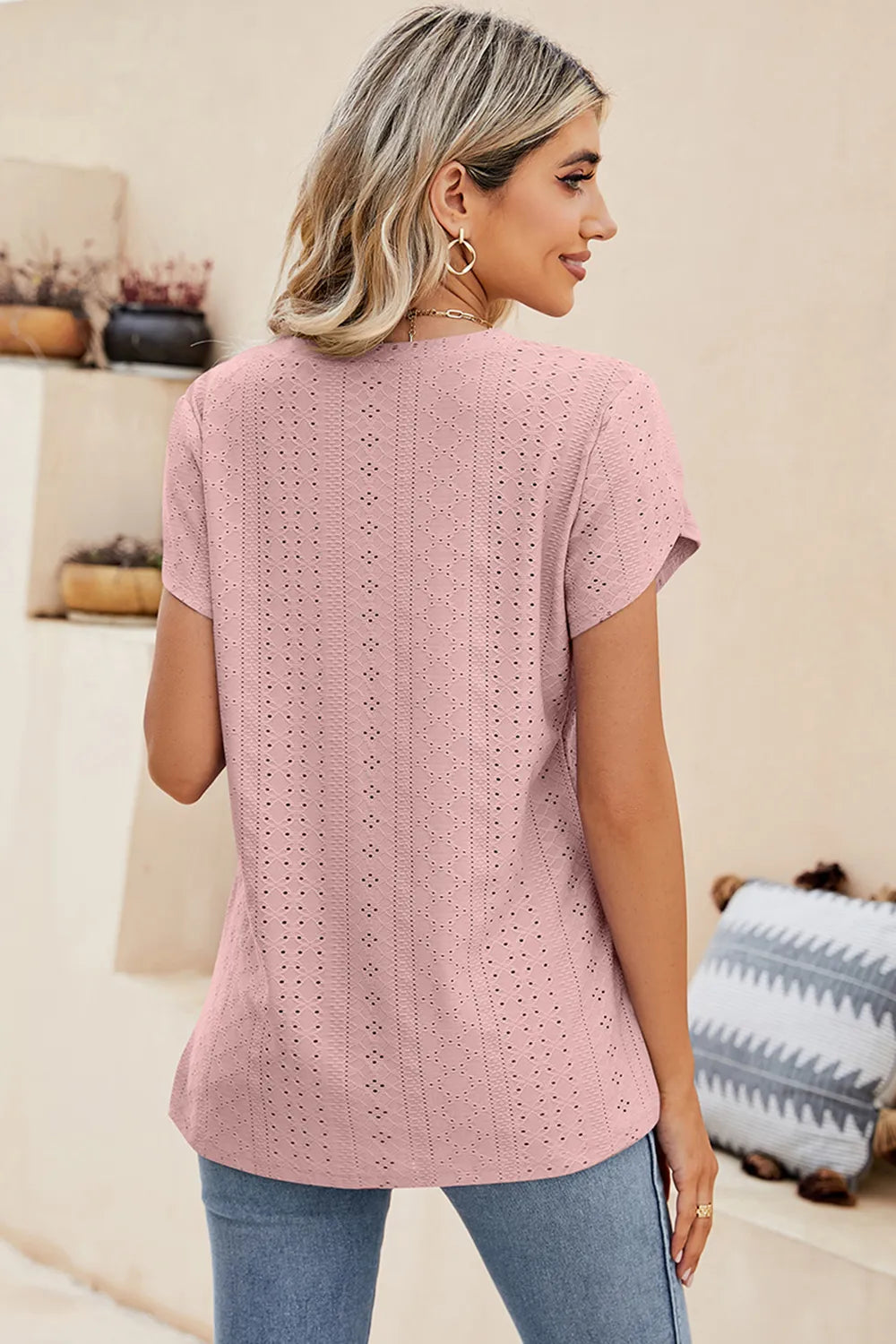 Eyelet V-neck Petal Sleeve T-shirt (24)