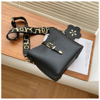 Large Capacity Shoulder Bag Wide Strap Crossbody photo 17