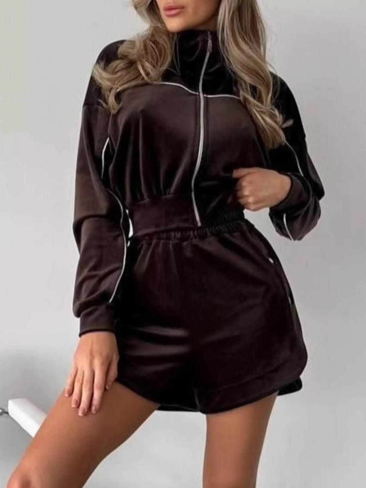 Zip-up Outerwear Shorts Set