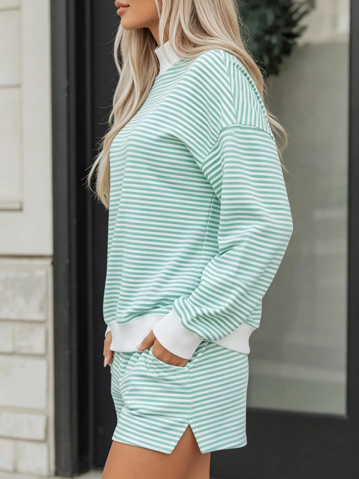 Striped Oversized Sweatshirt Shorts Set (9)