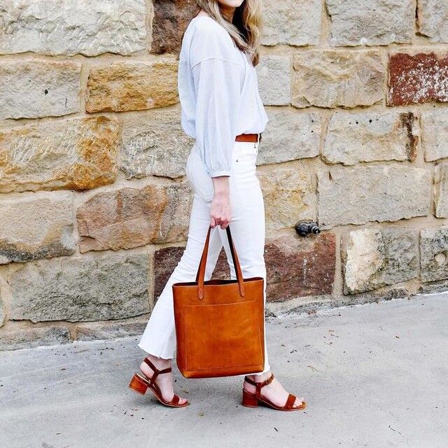 Leather Tote Medium Bag photo 4