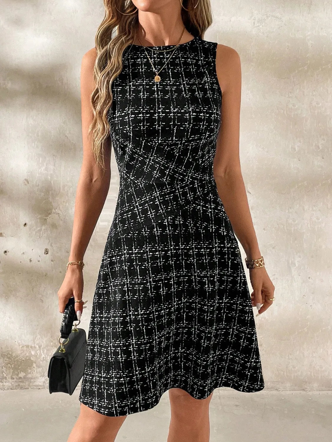 Round Neck Sleeveless Dress (8)