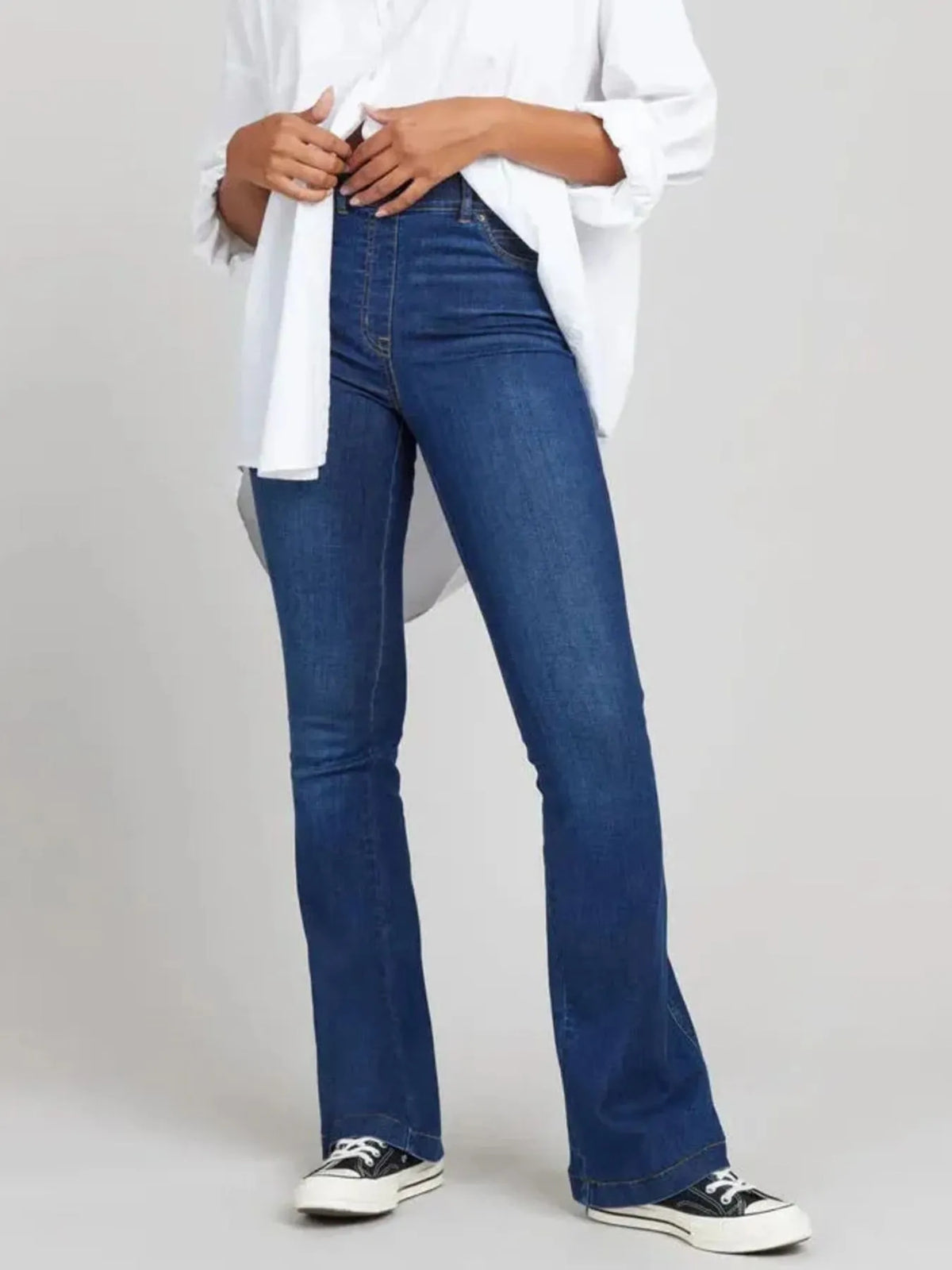 Full Size High-waisted Flare Jeans Plus (2)