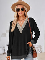 Crochet Contrast V-neck Long Sleeve Slit T-shirt (7)