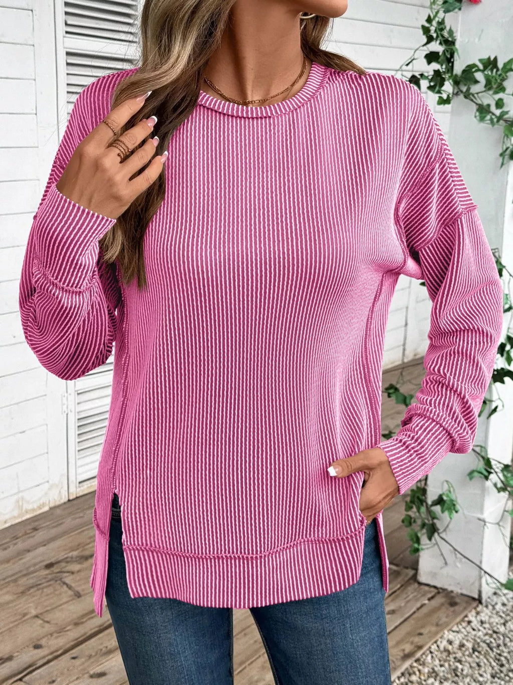 Side Slit Round Neck Sweatshirt (8)