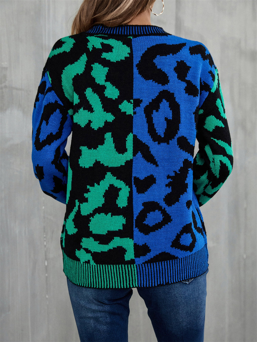 Round Neck Contrast Dropped Shoulder Sweater (9)