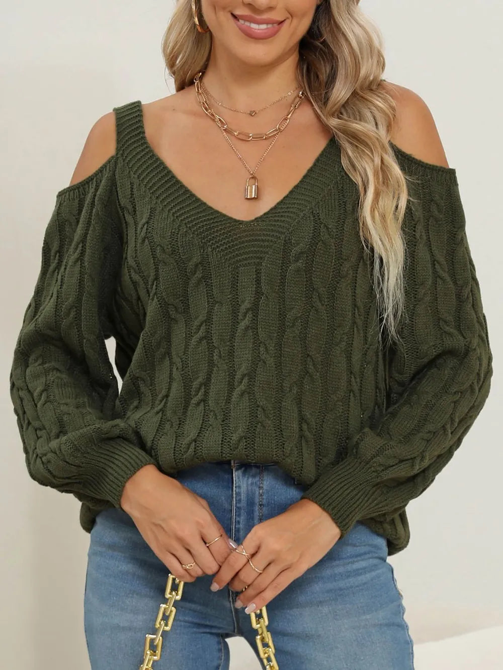 Cable-knit V-neck Long Sleeve Sweater (3)