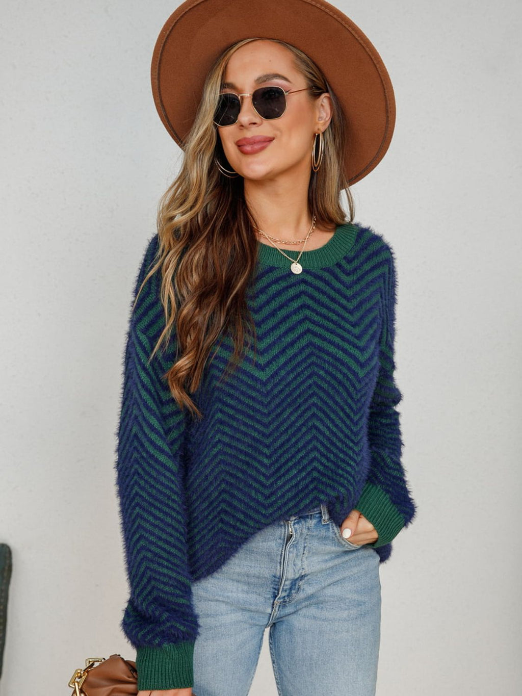 Round Neck Long Sleeve Sweater (2)