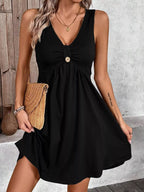 Sleeveless V-neck A-line Dress (2)