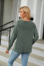 V-neck Long Sleeve T-shirt (2)