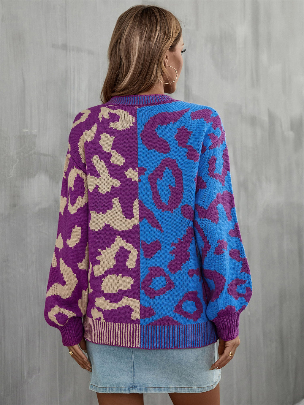 Round Neck Contrast Dropped Shoulder Sweater (6)