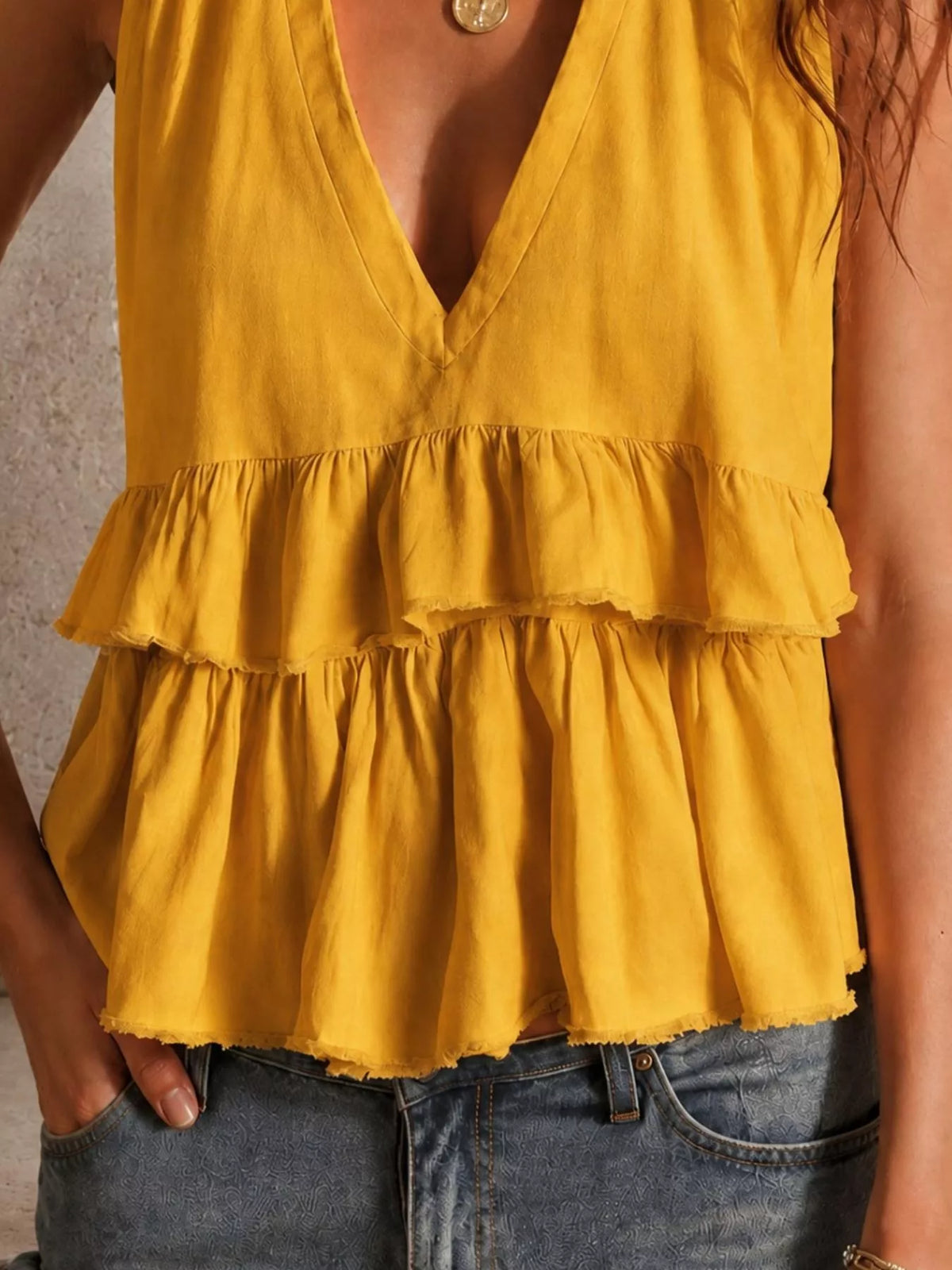 Ruffled V-neck Sleeveless Top (9)