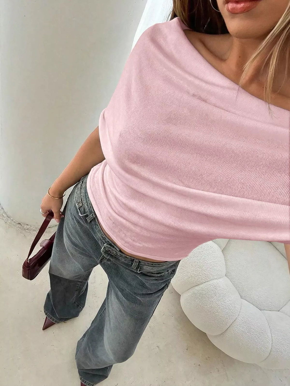 Off-shoulder Ruched Knit T-shirt (4)