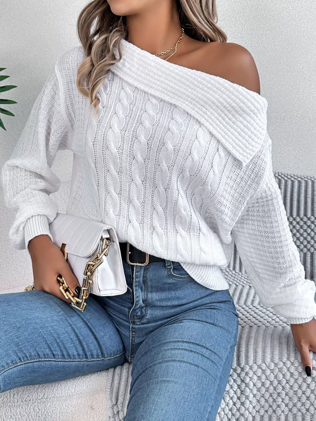 Off-shoulder Cable Knit Sweater (2)