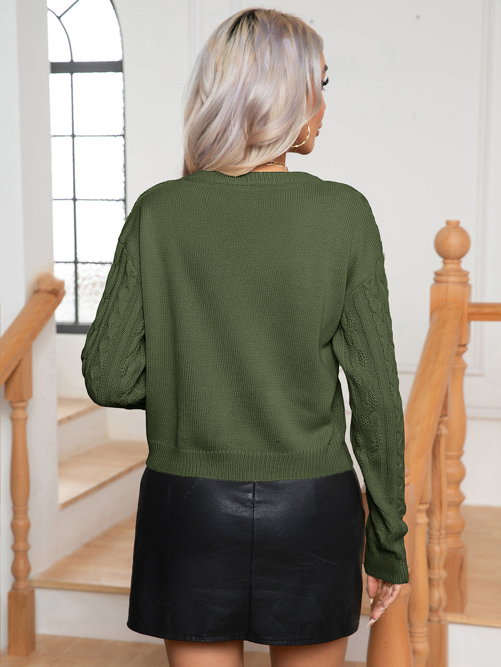 Cable-knit Round Neck Long Sleeve Sweater (5)