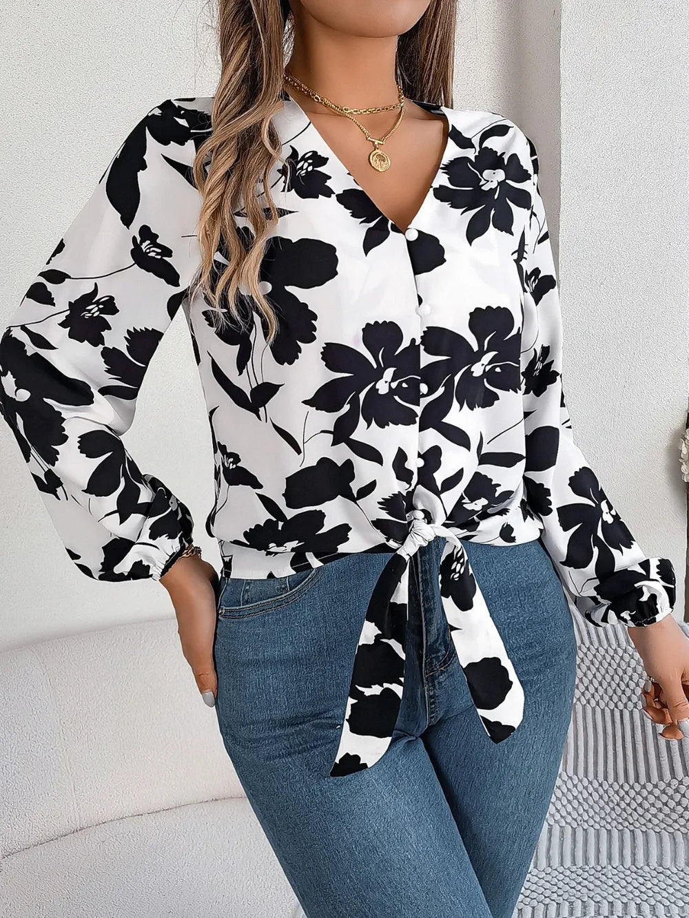 Printed V-neck Long Sleeve Blouse (6)