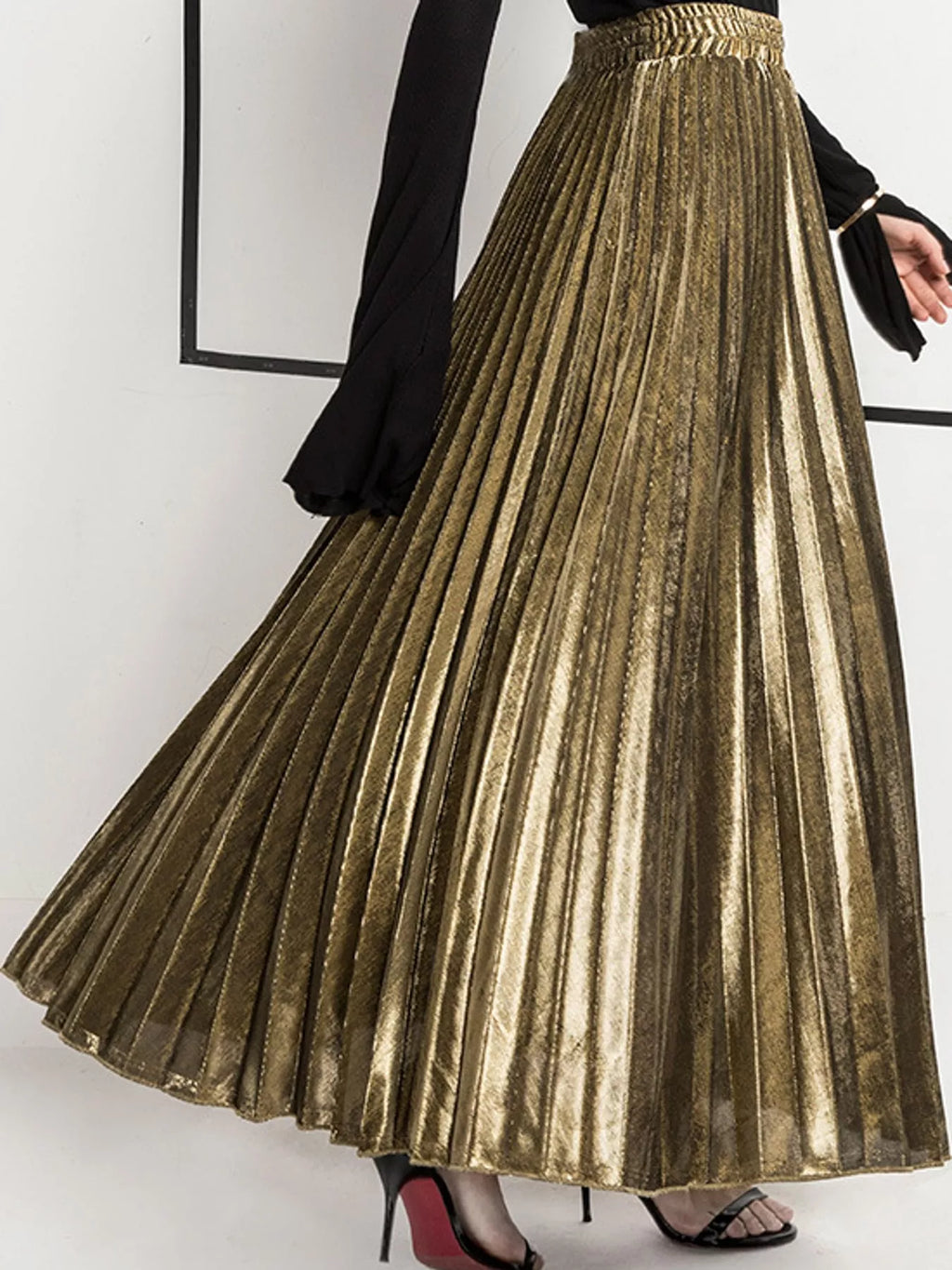 High-waisted Pleated Maxi Skirt (2)