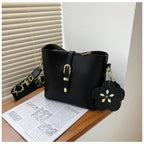 Large Capacity Shoulder Bag Wide Strap Crossbody photo 15