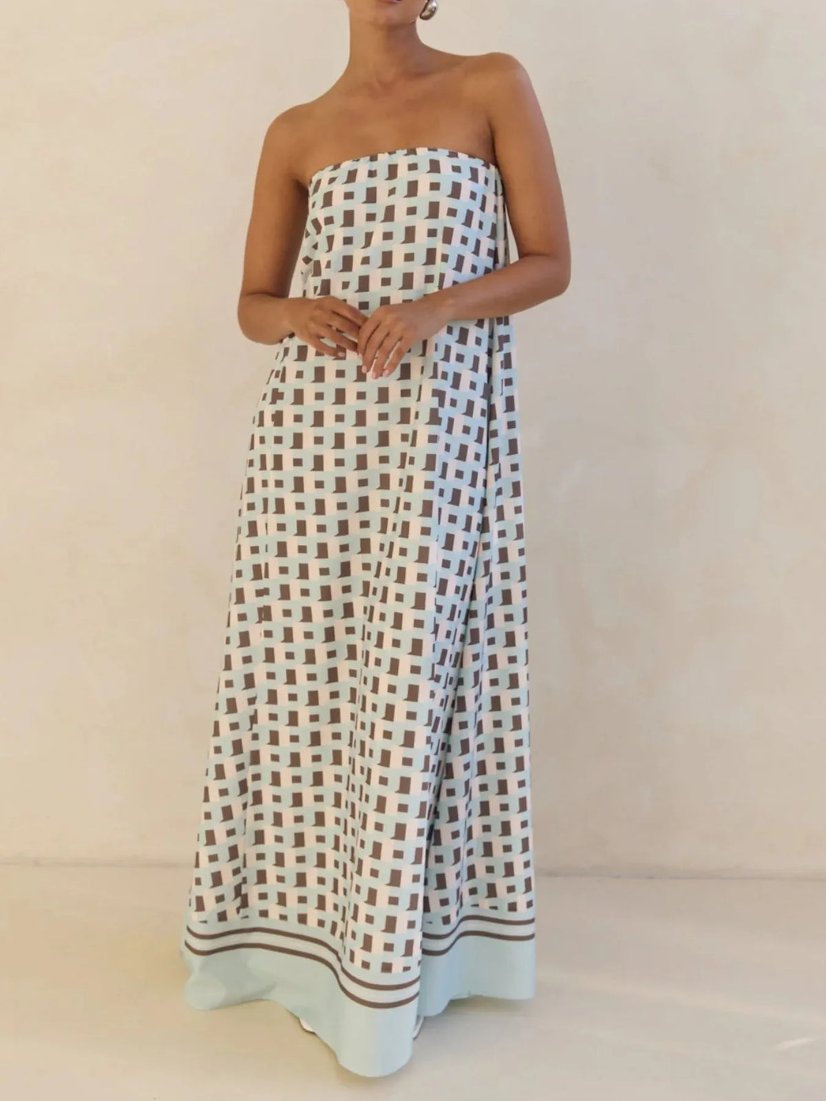 Smocked Printed Tube Maxi Dress (12)