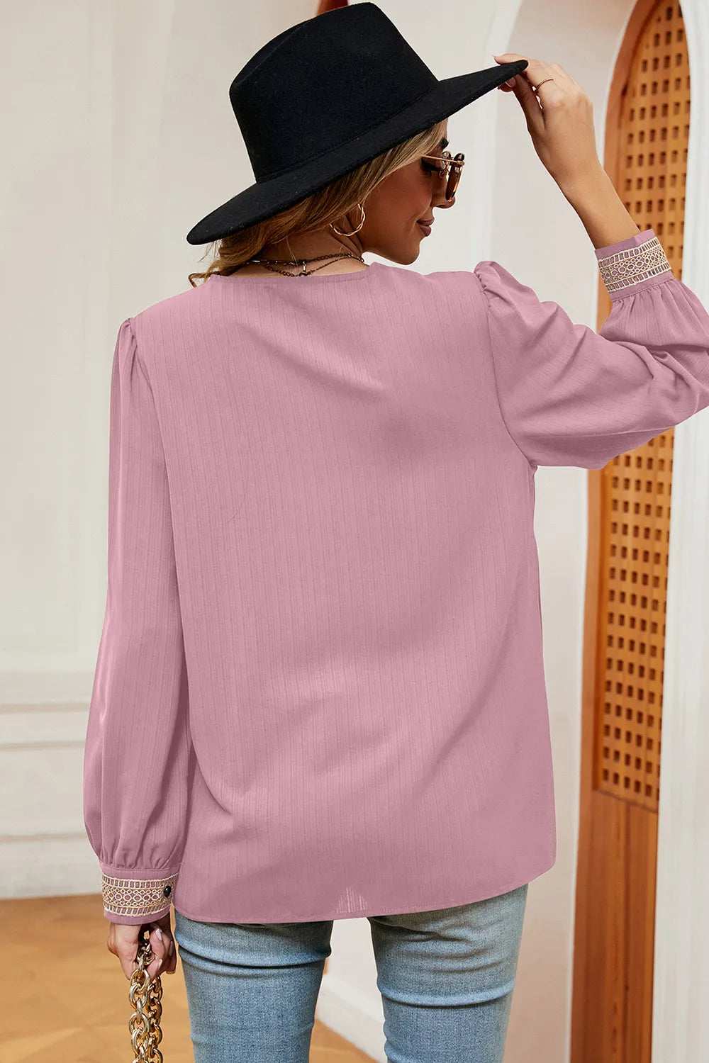 V-neck Long Sleeve T-shirt (9)