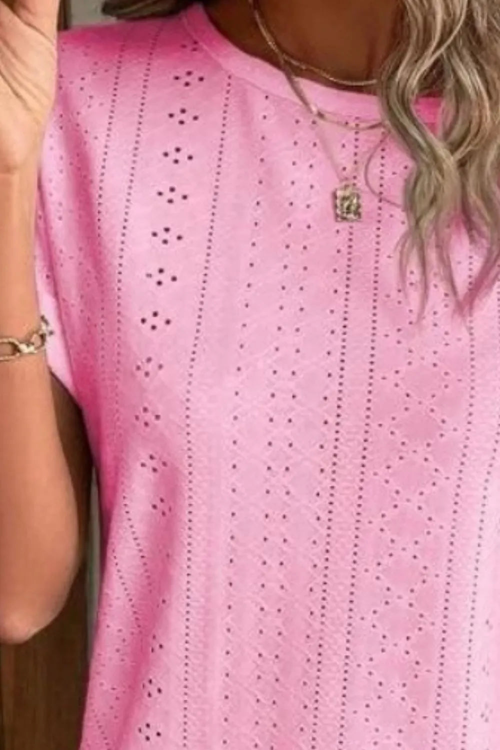 Eyelet Round Neck Short Sleeve T-shirt (28)