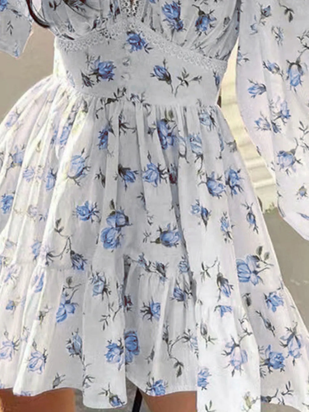 Lace Detail V-neck Balloon Sleeve Dress (14)