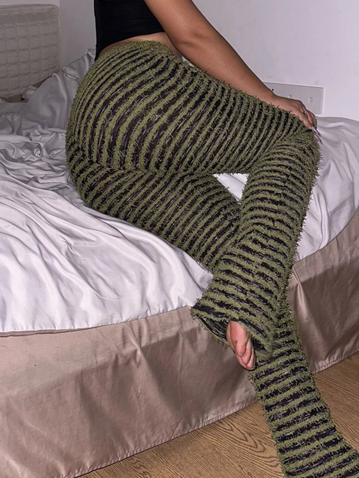 Striped Fuzzy Textured Knit Pants (7)