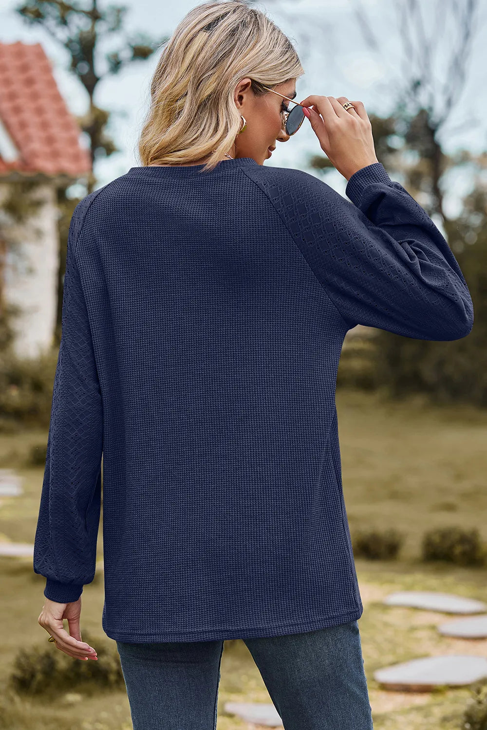 Eyelet Round Neck Long Sleeve T-shirt (6)