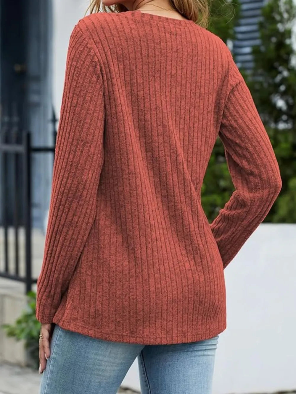 V-neck Long Sleeve T-shirt (29)