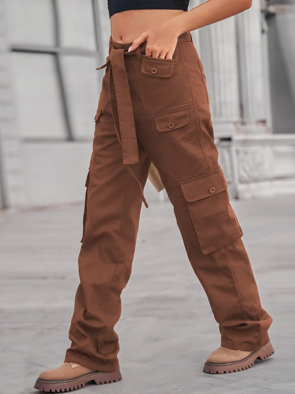 High-waisted Multi-pocket Cargo Jeans (19)